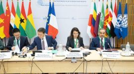 سعادة السيد علي بن أحمد الكواري وزير المالية