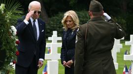 الرئيس الأمريكي من أمام مقبر نورماني