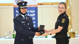 جانب من تكريم المشاركات في الدورة