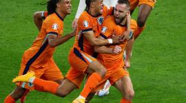 مباراة هولندا ضد تركيا