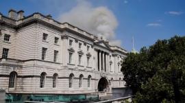 جانب من الحريق