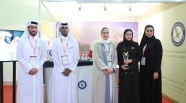 صورة جماعية على هامش المعرض