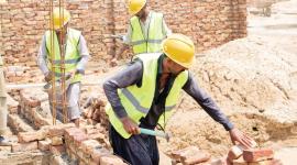 جانب من عملية البناء