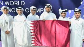 الطلاب المتوجون بالميدالية الفضية