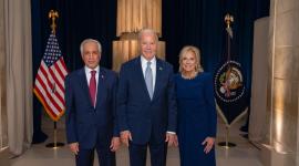 فخامة الرئيس الأمريكي خلال استقباله سعادة وزير الدولة للشؤون الخارجية