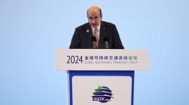 سعادة وزير المواصلات خلال كلمته أمام المنتدى العالمي للنقل المستدام