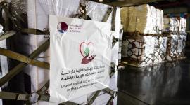 جانب من تسليم المساعدات