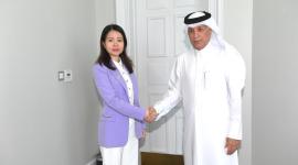 على هامش الاجتماع