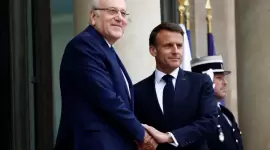 ماكرون وميقاتي