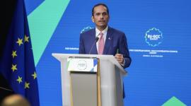 معالي الشيخ محمد بن عبدالرحمن بن جاسم آل ثاني رئيس مجلس الوزراء وزير الخارجية خلال المؤتمر الصحفي