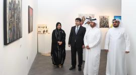 الدكتور خالد بن إبراهيم السليطي مدير عام "كتارا" خلال زيارة المعرض