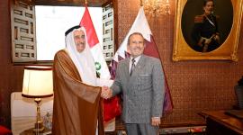 على هامش الاجتماع