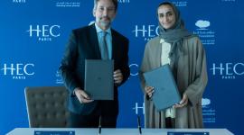 جانب من توقيع الاتفاقية