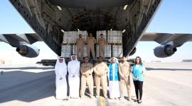 جانب من تقديم المساعدات