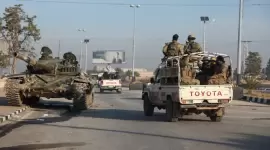 قوات من المعارضة قرب مطار حلب الدولي