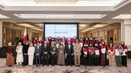 صورة جماعية للطلبة المكرمين