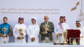 جانب من تتويج الفائزين