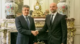 جانب من توقيع المذكرة