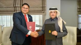 جانب من توقيع الاتفاقية