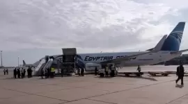 جانب من تقديم المساعدات