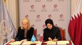 جانب من توقيع الاتفاق