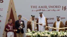 جانب من تتويج الفائزين