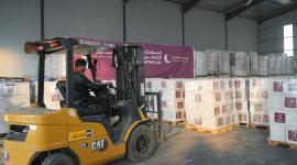 جانب من تقديم المساعدات