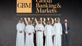 جانب من استلام الجائزة