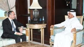 سعادة الأمين العام لوزارة الخارجية تسلم الرسالة من السفير المصري