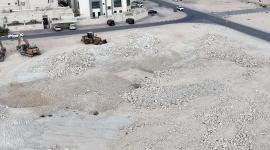 جانب من إزالة مخلفات البناء