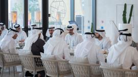 سمو الأمير ورئيس دولة الإمارات خلال الاجتماع