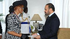 جانب من استلام الأوراق