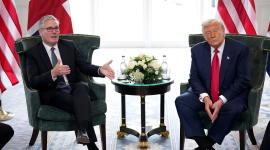 دونالد ترامب وكير ستارمر