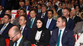 جانب من مشاركة سعادة وزير الدولة للتعاون الدولي بالمؤتمر