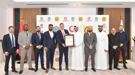 جانب من استلام شهادة الأيزو