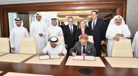 جانب من توقيع الاتفاقية