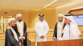 جانب من زيارة الوفد القضائي العماني لمقر المحكمة