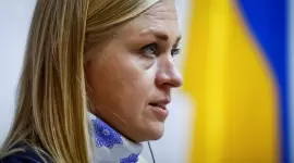 إلينا فالتونين وزيرة الخارجية الفنلندية