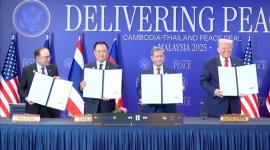 جانب من توقيع الاتفاقية