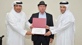 جانب من تسليم شهادات الاجتياز