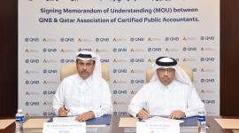 جانب من توقيع الاتفاقية