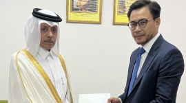 جانب من تسلم أوراق السفير