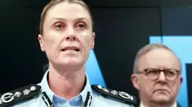 المفوضة الاتحادية الأسترالية للشرطة كريسي باريت