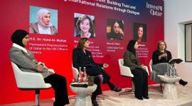 جانب من مشاركة سعادة الدكتورة هند بنت عبدالرحمن المفتاح في الجلسة الحوارية