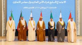 صورة جماعية للمشاركين بالاجتماع