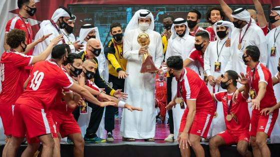 جانب من التتويج