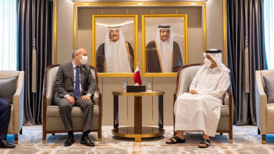 خلال الاجتماع