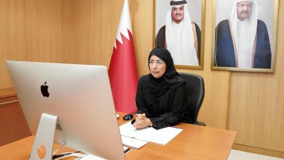 وزيرة الصحة العامة خلال مشاركتها في الاجتماع