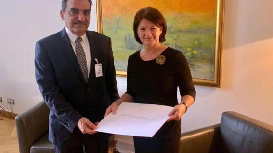 جانب من تسليم أوراق اعتماد السفير عبدالله بن عبدالرحمن فخرو