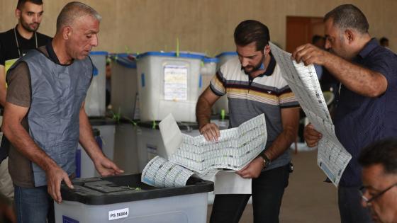 عملية الفرز في الانتخابات العراقية